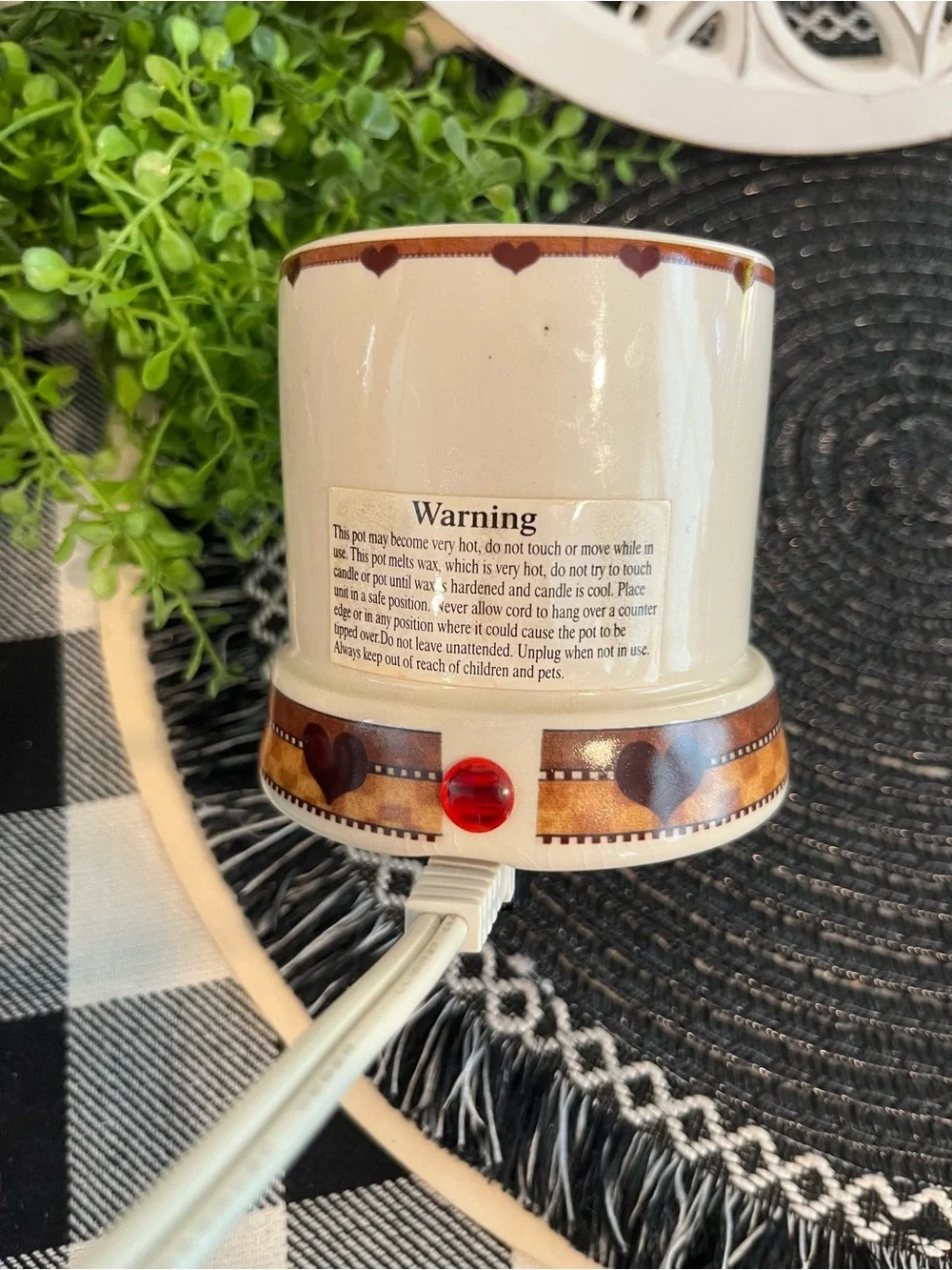 CRAZY MOUNTAIN ELECTRIC VOTIVE CANDLE MELTER HOME SWEET HOME WITH HEARTS